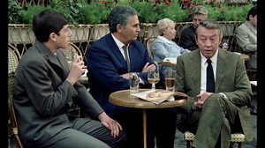 Saga d'une famille de pieds-noirs de retour d'Algérie, avec Roger Hanin et Marthe Villalonga, dans le premier film d'Alexandre Arcady, ce jeudi dans la séance ciné de Via Stella ! Albert Narboni est épicier et aime sa vie en Algérie, avec sa femme et son fils. En 1962, il est arraché de son quotidien et doit partir vivre avec sa famille à Paris, au moment où l'Algérie prend son indépendance. Le tout premier rôle de Patrick Bruel au cinéma ne manquera pas de vous faire sourire, mais aussi de vous