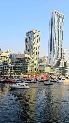 Beautiful View Du ai marina Canal Dubai UAE #dubai #4kdubai #uae