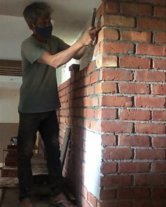 #doyourhomework | WIP. Cutting & laying actual bricks requires skill, precision & patience. This is one task that can’t be done in a hurry. I also want to give full marks to all the staff for working tirelessly inspite of this awful weather. I stood for three hours at one site two days back and had the worst headache ever 😰. So I applaud them for their will & determination to deliver sites on time . #brickwork #brickwall #renovationproject #renovation #beautifulhomescomingup #beautifuldesigns #