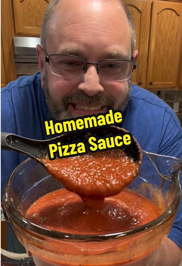 Homemade Pizza Sauce in 5 Minutes