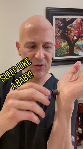 Essential Oil for Sleep: Lavender Benefits and Usage Guide