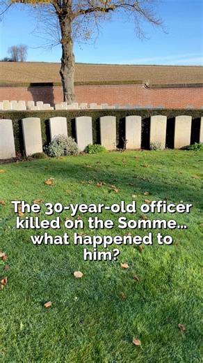 🌺 “Killed Going Forward Under Machine-Gun Fire” — Sub-Lieutenant Harold Willis Troughton, Royal Naval Volunteer Reserve 🌺 Harold Willis Troughton was 30 years old when he was killed during the Battle of the Ancre on 13 November 1916, in the closing phase of the Somme offensive. He was the son of Charles Willis Troughton and Catherine Elizabeth Troughton, of Hanover Court, Hanover Square, London, and had been born in 1886. Before the war, Harold lived a thoroughly civilian life. He was educated