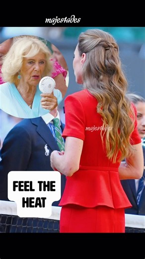 A Wimbledon first look? Modern handheld fans joined the royal tradition 🎾🪭