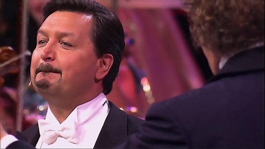 André Rieu & The Platin Tenors performing Tiritomba live in Brazil | André Rieu