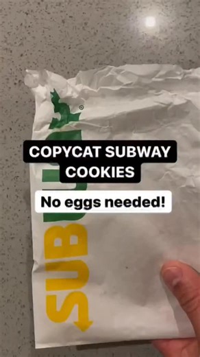 Arman Liew on Instagram: "If you love subway cookies, you’ll love my homemade version that tastes even better, and is so easy!! If you want the recipe, just say “recipe” and I’ll DM you the link right this second or click the link in my profile OR save the post below https://thebigmansworld.com/copycat-subway-white-chocolate-macadamia-cookies/ Follow @thebigmansworld for more easy, healthy recipes"