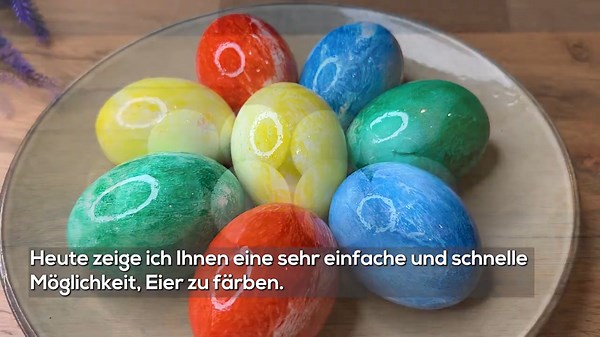 So bemalen Sie Eier für Ostern 2024 originell und schön mit Papier