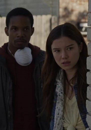 Containment S01:E09 - A Kingdom Divided Against Itself
