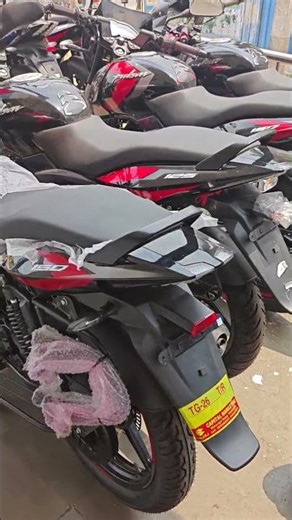 new Bajaj Pulsar 150 standard edition #motorcycle #automobile #bajajpulsar150 #bajajmotorcycle