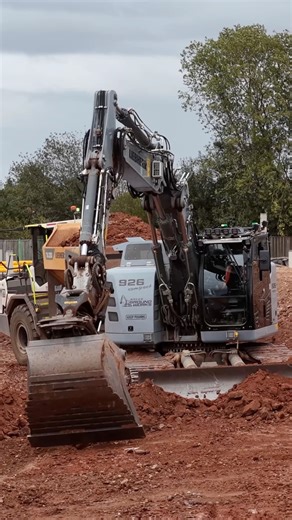 Baker Groundworks' Liebherr R926 Compact with Engcon tiltrotator working on a housing project | RPA Media