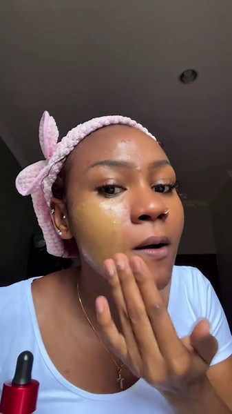 gue kira shade nya bakalan ga masukk 😭🤣 @L'Oreal Paris Indonesia @L’Oreal Paris Makeup & Hair #lorealpariscannesid #walkyourworth #worthit #lorealmakeupid