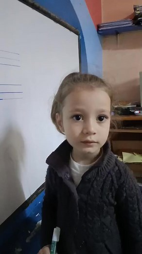 Kg3 الياسمينة ألما Writing words with kg3 kids, you are amazing 🤩 | روضة الياسمين الخاصة