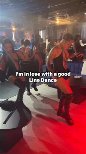 I love seeing ppl line dance 😂 I need to learn this #dance #texas #linedance #vibes #fblifestyle | Chloe Brianna