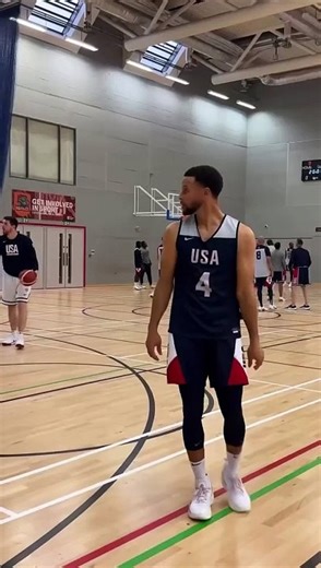 Steph Curry à l'entrainement... Impressionnant