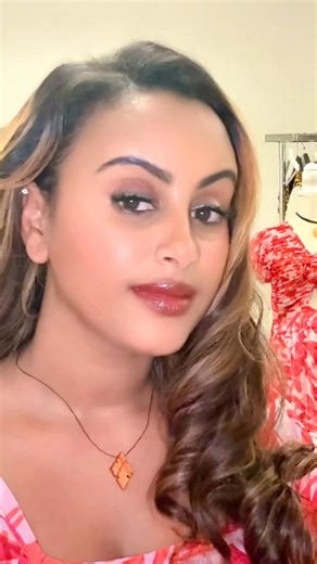 ይቺ ሴት ጀግና ናተ ስልህ በምክንያት ነው! የማትሰበር👸💪 በሀሰት ስም ብታጠፉ የተቆራረጠ ቪዲዮ ብትለቅ እቢ ኣለሰበረም💪👸 | Melat Melania