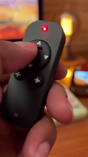 This Tiny RetroTV ActuallyWorks 😱 | TinyTV2 Mini TV Unboxing. #mini #tech #new #ytshorts #nostalgia