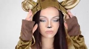 Bei diesem Karnevals Tutorial schminke ich Disneys Bambi. Ihr könnt das Make Up natürlich auch für ein Reh, ein Rentier, einen Hirsch oder so verwenden.