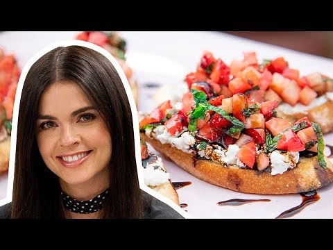 Katie Lee Makes Strawberry Ricotta Bruschetta | The Kitchen | Food Network