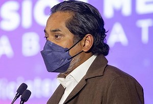 2nd booster dose: Senior citizens to receive booking link from today - Khairy