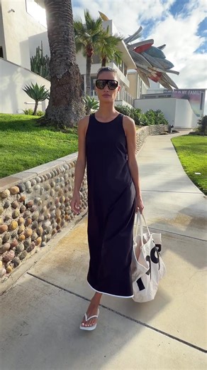 A moment for the dress.