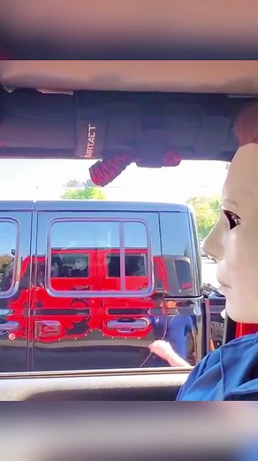 with mask 😂 #viralvideo #foryoupage❤️❤️ #funnyprank #funnytiktok #funnyvideo #entertainment #sofunny #scareprank #funniest #funny #scarecam