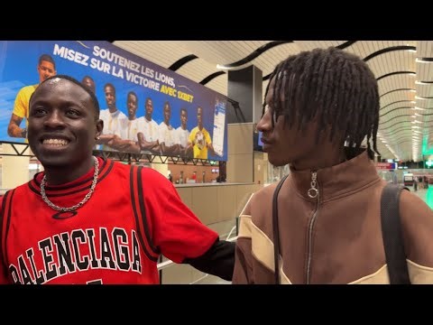 Departure of armored doctors comes mass airport or Canada