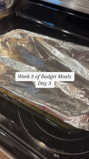 I think this one would be really yummy with ranch seasoning too! #cheapdinners #chickenrecipes #budgetmeals #groceryhaul | At Home Cook