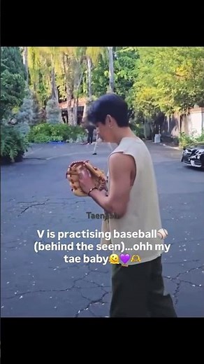 V is practising baseball |⚾️#taehyung #bts #btsarmy #youtubeshort