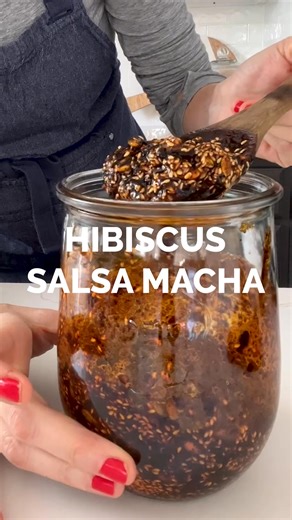 HIBISCUS SALSA MACHA So excited to introduce you to one of my favorite condiments’ salsa macha- Hibiscus Salsa Macha! Made with a blend of hibiscus flowers, dried chili peppers, toasted seeds, and other spices, this salsa packs a punch of flavor that will elevate any dish. Whether you’re using it as a dip, a marinade, or a sauce, this salsa will surely add a unique and delicious twist to your cooking. LinkDM *265* | PiloncilloyVainilla