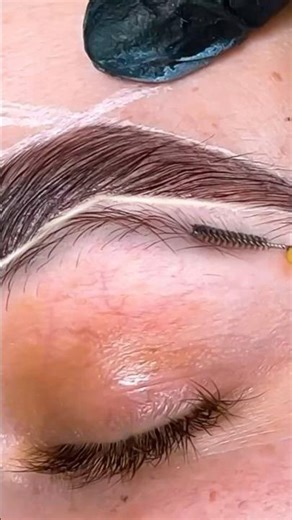 Eyebrow Threading 101: The Ultimate Guide to Perfect Brows
