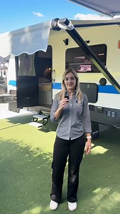 Five features of our Somerset-17 On Road Hybrid! Drop a comment below if you’d like to see a walkthrough of any of our models👇🏼 | Stoney Creek Campers