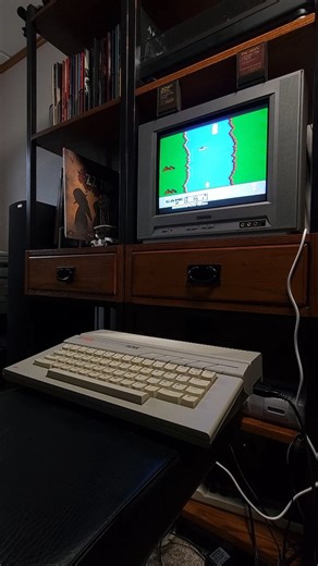 Vintage portable computers and electronics 📺⌨️🖨📼📷📟 | Atari 130XE, 1985 & River Raid, 1982 CPU MOS Technology 6502C 1.79 MHz, RAM 128KB, ROM 24KB, 320x192 256 colors TV: Toshiba 14AF42... | Instagram