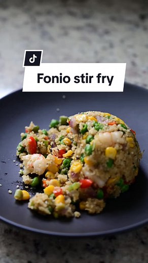 Fonio is one of my favorite grains not just because of its nutrient profile but mostly because it's unbelievably easy to cook. It's mild flavor also means that it goes well with most dishes where you would use rice. I'll be sharing another fonio recipe tomorrow and it's one of my favorites so far. If you want more information about Fonio check this out@Yummy Medley #Nigerianfood #westafricanfood #seafood #sundayrice #friedrice #fonio #wholegrain #glutenfree