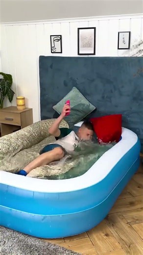 Splashing Surprises: The Ultimate Pool Prank! 😆💦