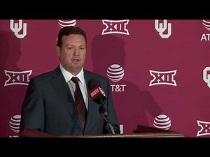 University of Oklahoma Sooners head coach Bob Stoops announces retirement