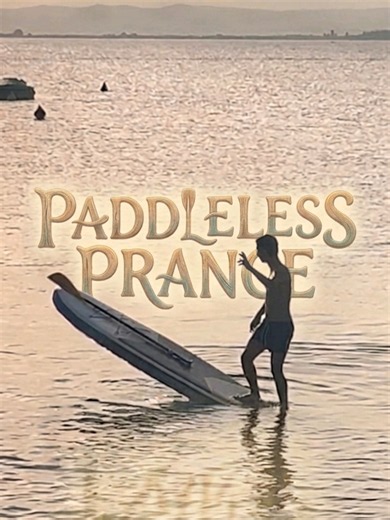 have you ever tried a paddleless prance?🔥 #supfreestyle #peschieradelgarda #standuppaddle #lakegarda #sup