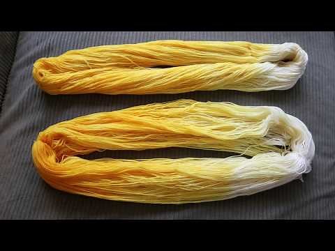 Dip Dyeing Sock Yarn in Yellow Food Coloring