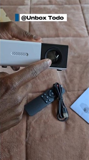 📽¡Probé el Mini Proyector Más Barato! ¿Realmente Vale la pena 😱
