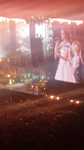 Lana Del Rey Brings Addison Rae Out