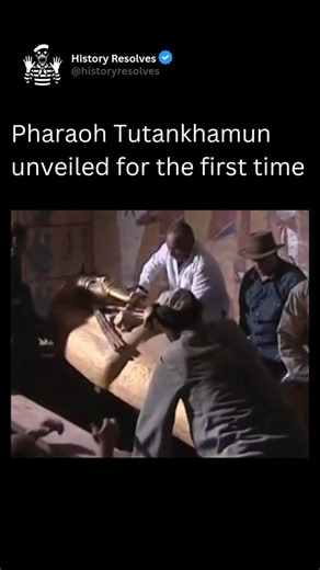 History | Ancient History on Instagram: "The extraction of King Tutankhamun’s mummy in 1925 was a landmark event in Egyptology that captured worldwide attention due to the tomb’s remarkable preservation and treasures. Discovered by British archaeologist Howard Carter in 1922 in the Valley of the Kings, Tutankhamun’s tomb was largely intact, providing an unprecedented glimpse into ancient Egyptian burial practices. Three years after the discovery, Carter carefully removed the mummy from its gilde