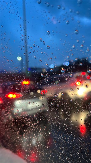 Fal 🎧ྀི on Instagram: "11 more days to gooo can you guys help me to do it?🥹 34/60🫶🏻 . . . [trending, content creation, 10k followers, consistency, daily vlogs, random mania, influencer, how to make content, how to post videos consistently, is content creation easy, blogging, filming, reel making, how to edit, editing, editing tips and tricks, cinematography, challenge, 30days, daily videos, viral video] #cinematography #night #editing #challenge #consistencyiskey"