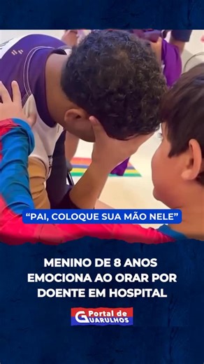 Portal de Guarulhos on Instagram: "EMOCIONANTE! 🙏🥺 Um menino de 8 anos emocionou ao orar por um homem enfermo em um hospital de São Paulo recentemente. O momento foi registrado por Arielly Torres Bianchi, mãe de João Guilherme, e compartilhado no Instagram no último domingo. Arielly contou que havia levado o filho ao hospital por causa de uma febre. No local, João viu um homem doente em uma cadeira de rodas e perguntou à mãe se poderia orar por ele. Ela consentiu, e o menino, com a mão sobre o
