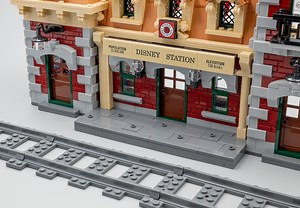 ► Review : LEGO 71044 Disney Train and Station - HOTH BRICKS