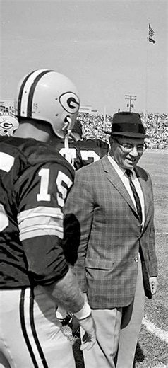 Green Bay Packers fresh off an NFL championship (in 1961) play the Chicago Bears at New City Stadium during week 3 of the 1962 NFL season. Packers would mop the floor with Da Bears earning a 49-0 win. Jim Taylor ran for 126 yards and 3 touchdowns. Chicago’s Billy Wade was held to 7-18 with 3 interceptions and 3 sacks. Herb Adderley added a 50 yard pick six for the cherry on top. Packers would finish 14-1 and repeat as NFL Champions #packers #bears #packersvsbears | Tylights10
