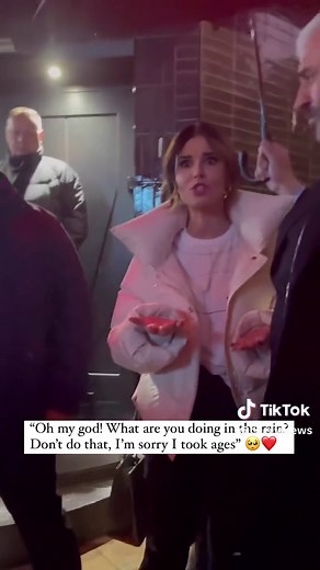 Adorable Cheryl Cole Fan Interaction | Heartwarming Moments Caught on Camera