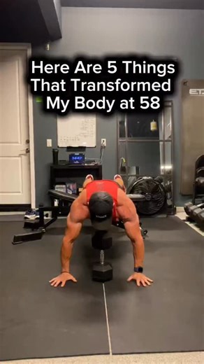 At 58 my body didn’t transform because I tried harder… it transformed because I finally changed the habits that were holding me back. Here are the 5 things I used to do that kept me soft, tired, and frustrated… and what I do now that changed everything. 1. I used to stay up late and wake up exhausted. Now I protect my sleep like my life depends on it. Fixing my sleep was the biggest fat loss cheat code I ever unlocked. Better recovery, better hormones, better energy. Aging slower starts in your