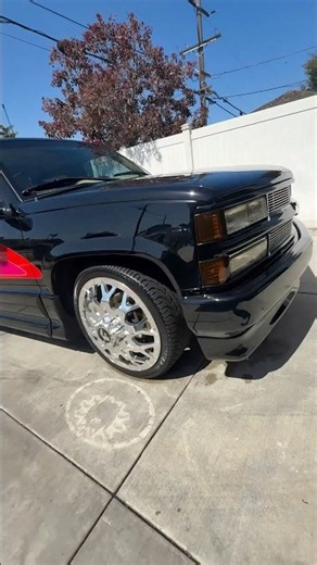 OBS Chevy Dually Suburban 4 Door 90s Style Candy Paintjob 🍭 #dually #chevysilverado #chevysuburban