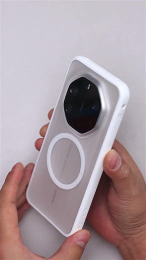 Huawei Mate 80 RS Immersive Unboxing & Screen Protector Application and spring-loaded buckle design