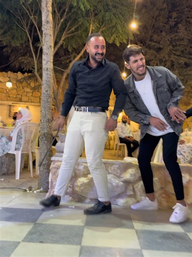 طليتي من بعد غياب: أداء دبكة مميز