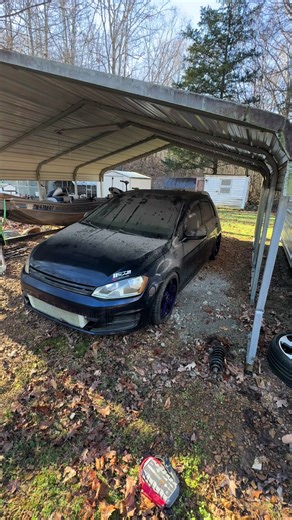 This jump box is incredibly convenient, and fast. No fiddling with cables in your trunk, no trying to get another vehicle close enough to reach, no sitting and waiting for the alternator to charge a second battery in the loop. Just instant jump. With 2 people this would have taken seconds. It really is great, I don’t add anything to my showcase that we don’t use. Highly recommend.