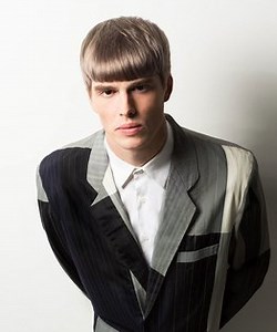 Step By Step Guide To Men's Flat Graduation Haircut Video